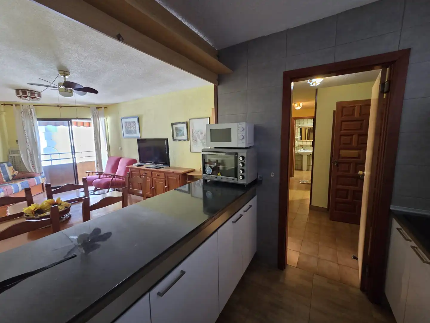Cocina de Piso de alquiler en Almuñécar con Aire acondicionado, Calefacción y Terraza