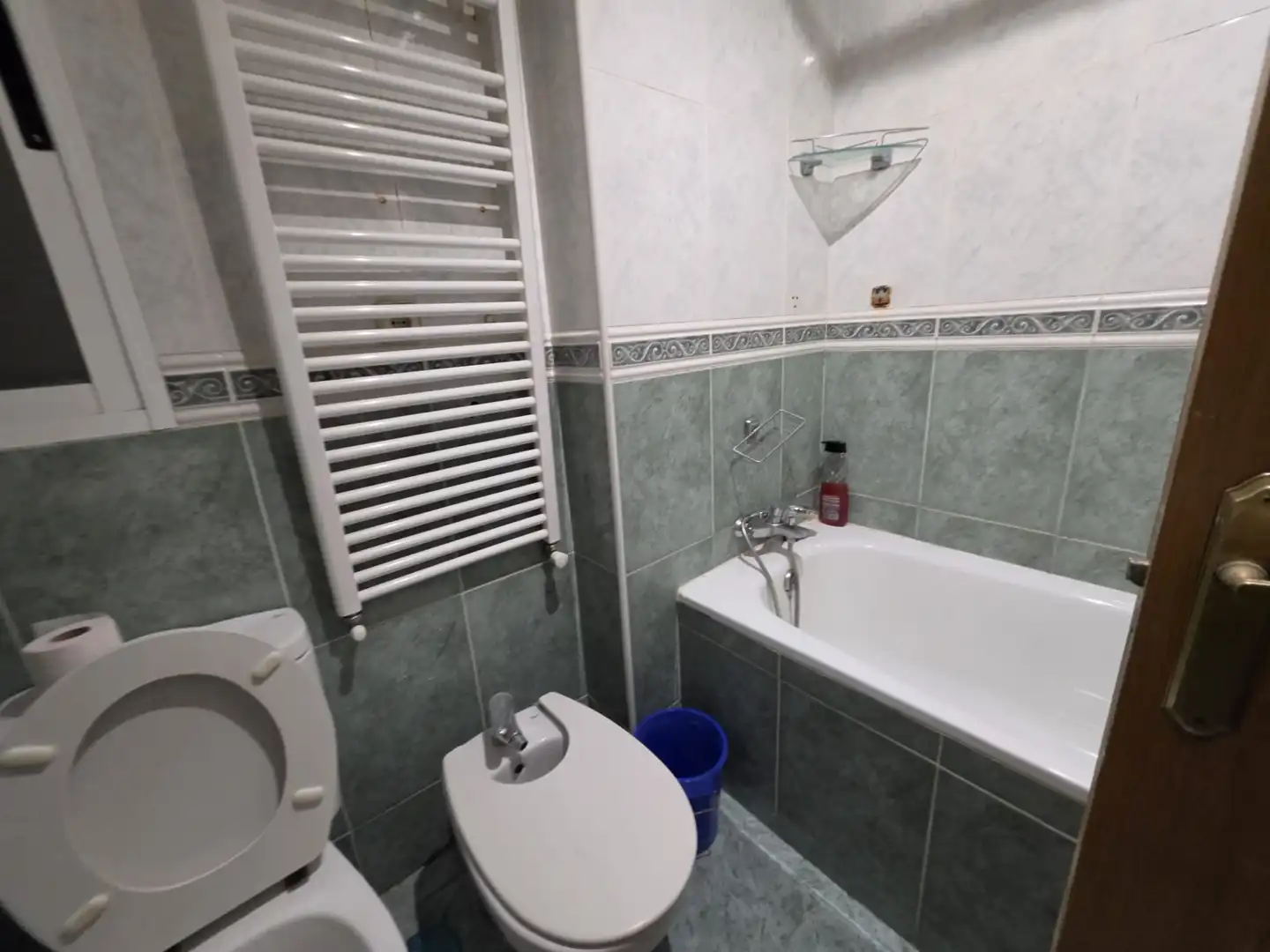 Baño de Piso en venta en Madrid con Calefacción, Parquet y Amueblado