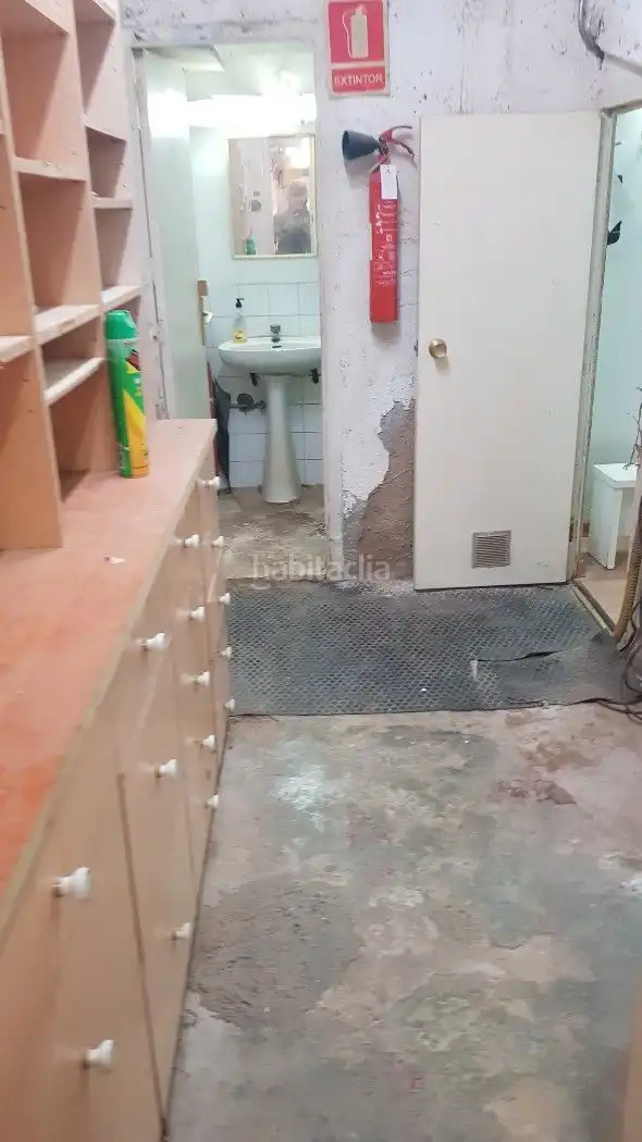 Local comercial de lloguer a Carrer de Tarragona 14, imagen 2