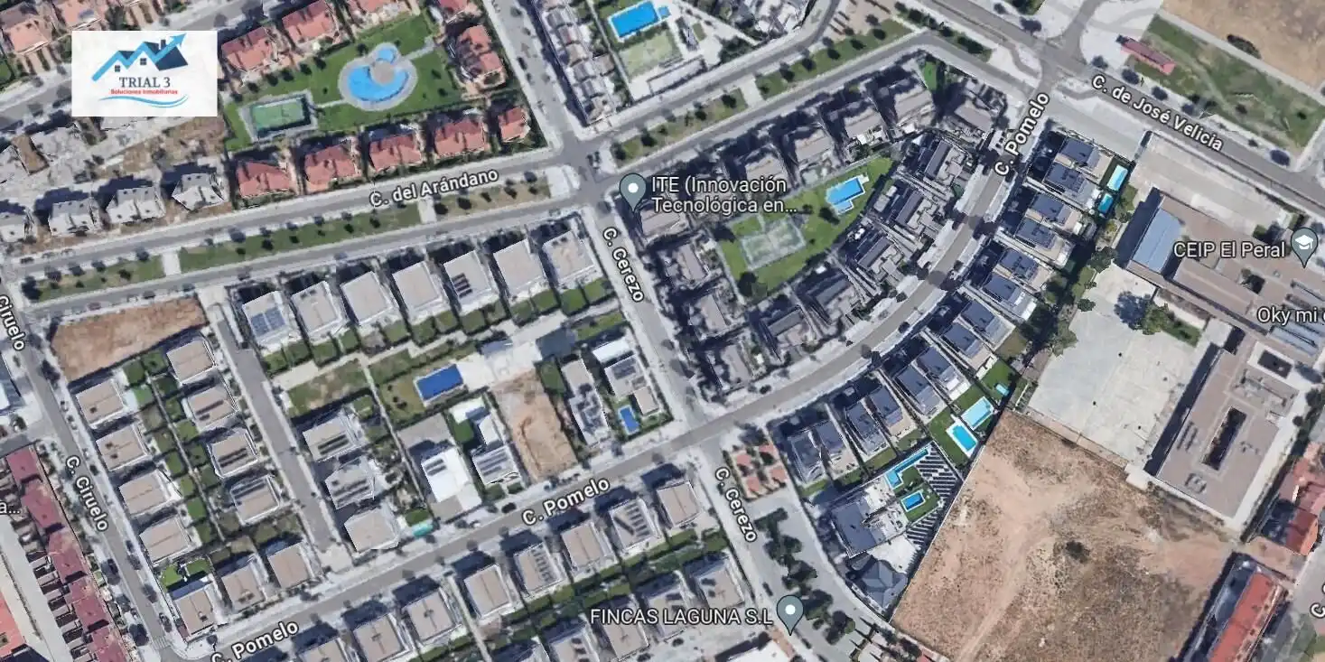 Casa amb terrassa en venda a Calle ARANDANO, imagen 4