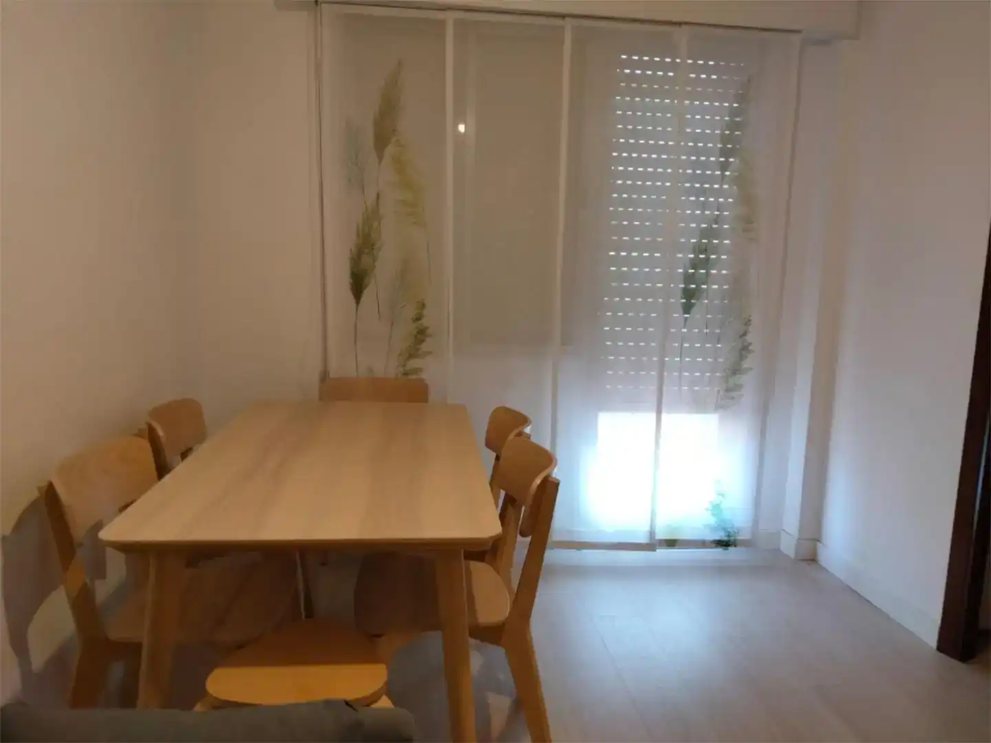 Comedor de Piso de alquiler en Cabanas con Parquet, Amueblado y Horno