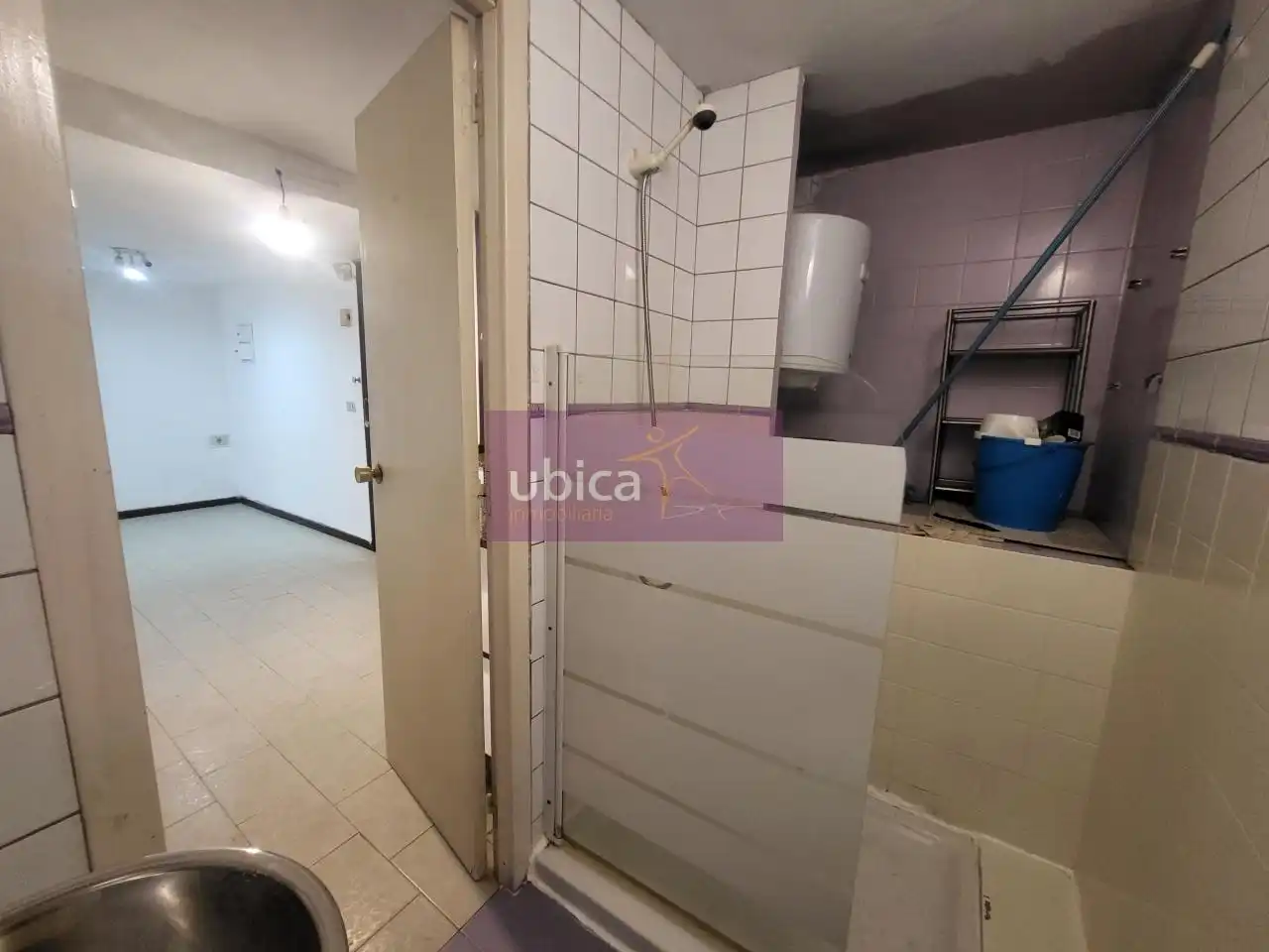 Kitchen of Flat for sale in Vigo 
