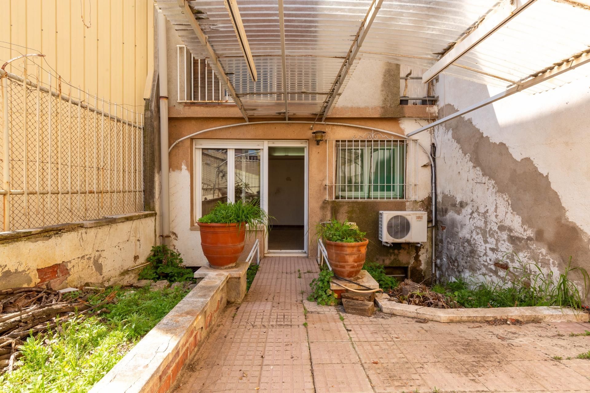 Terrace of House or chalet for sale in Terrassa  with Air Conditioner, Heating and Terrace