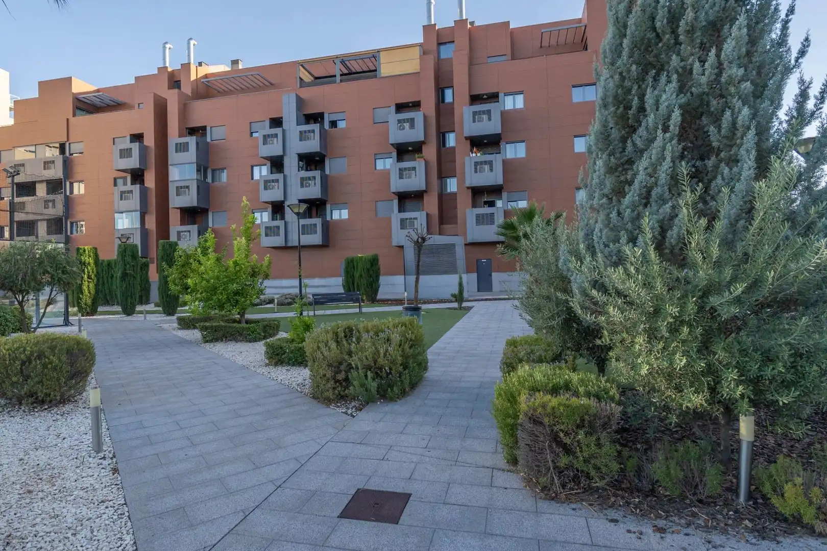 Vista exterior de Apartament en venda en Zaidín