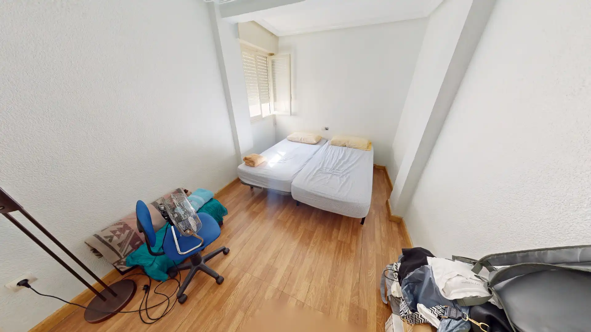 Habitación de Piso en venta en El Campello con Amueblado, Horno y Lavadora