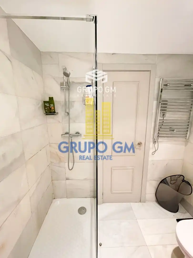 Baño de Piso de alquiler en Madrid con Aire acondicionado y Amueblado