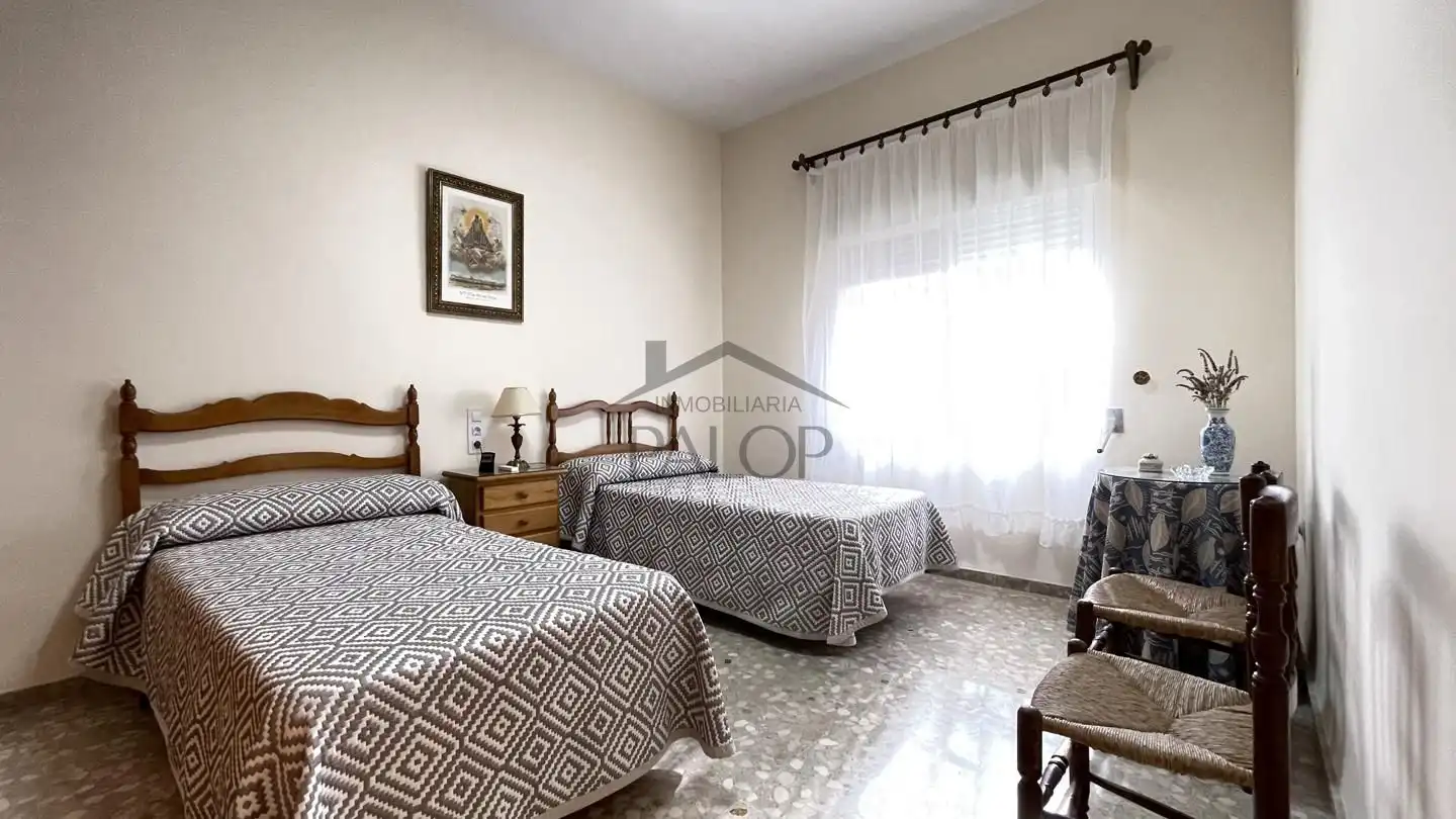 Habitación de Finca rústica en venta en Carcaixent con Jardín privado, Terraza y Trastero