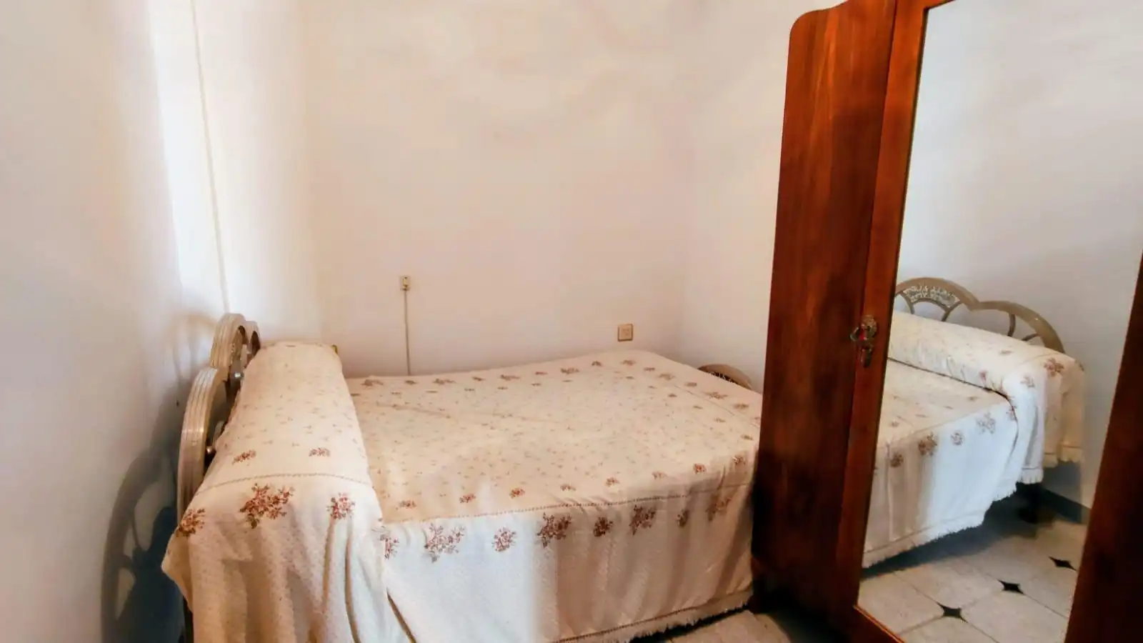 Bedroom of Houses for sale in Valdeobispo  with Terrace