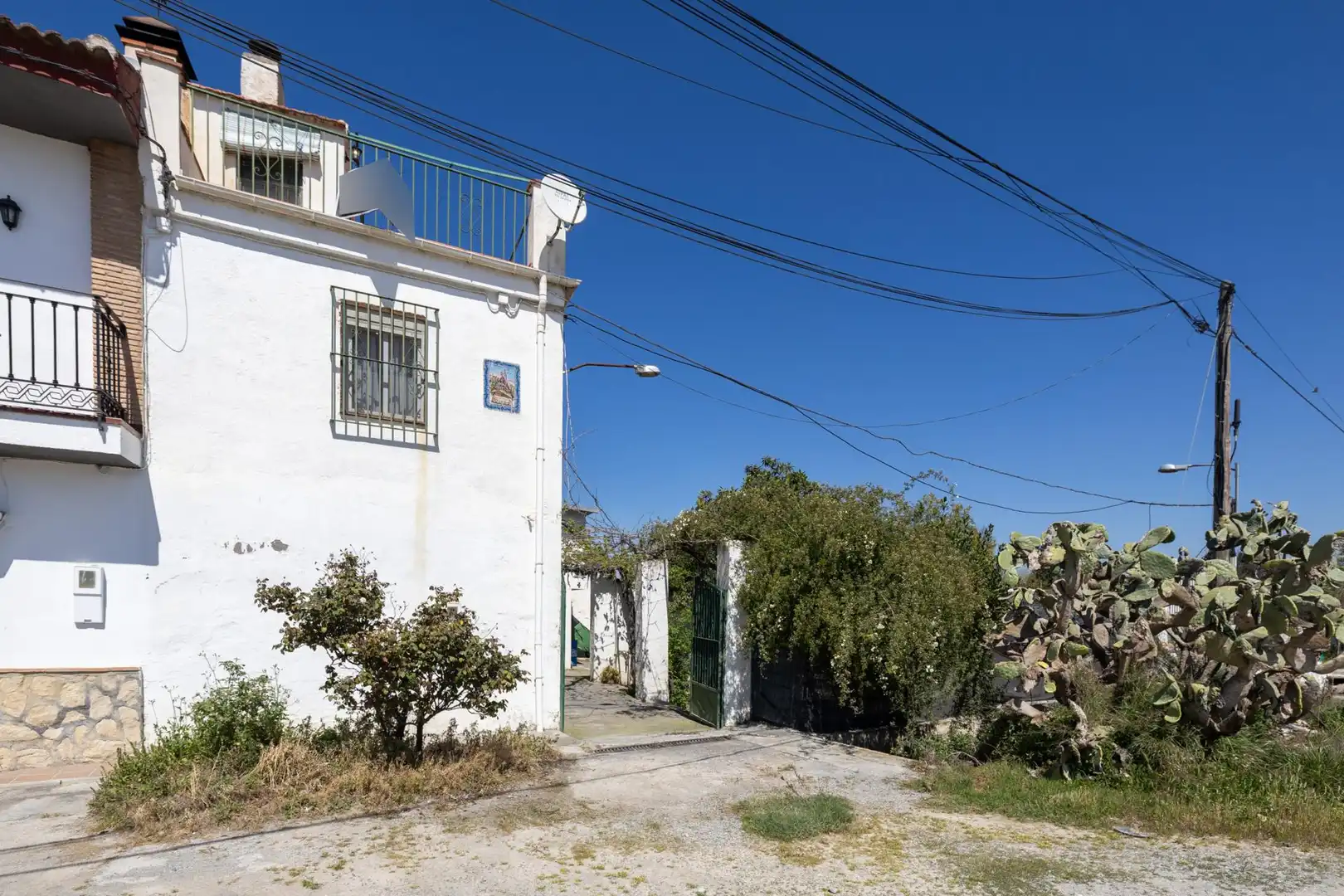 Vista exterior de Finca rústica en venda en Armilla amb Jardí privat i Terrassa
