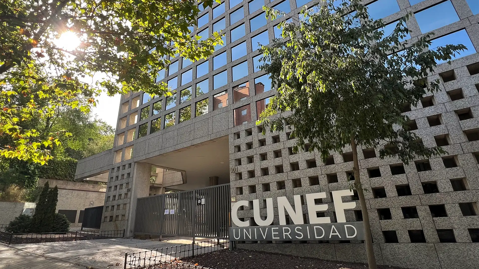 Exterior view of Flat for rent in Madrid  with Heating, Furnished and Oven