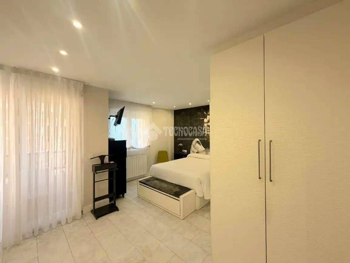Habitación de Piso en venta en Bilbao  con Calefacción, Amueblado y Balcón