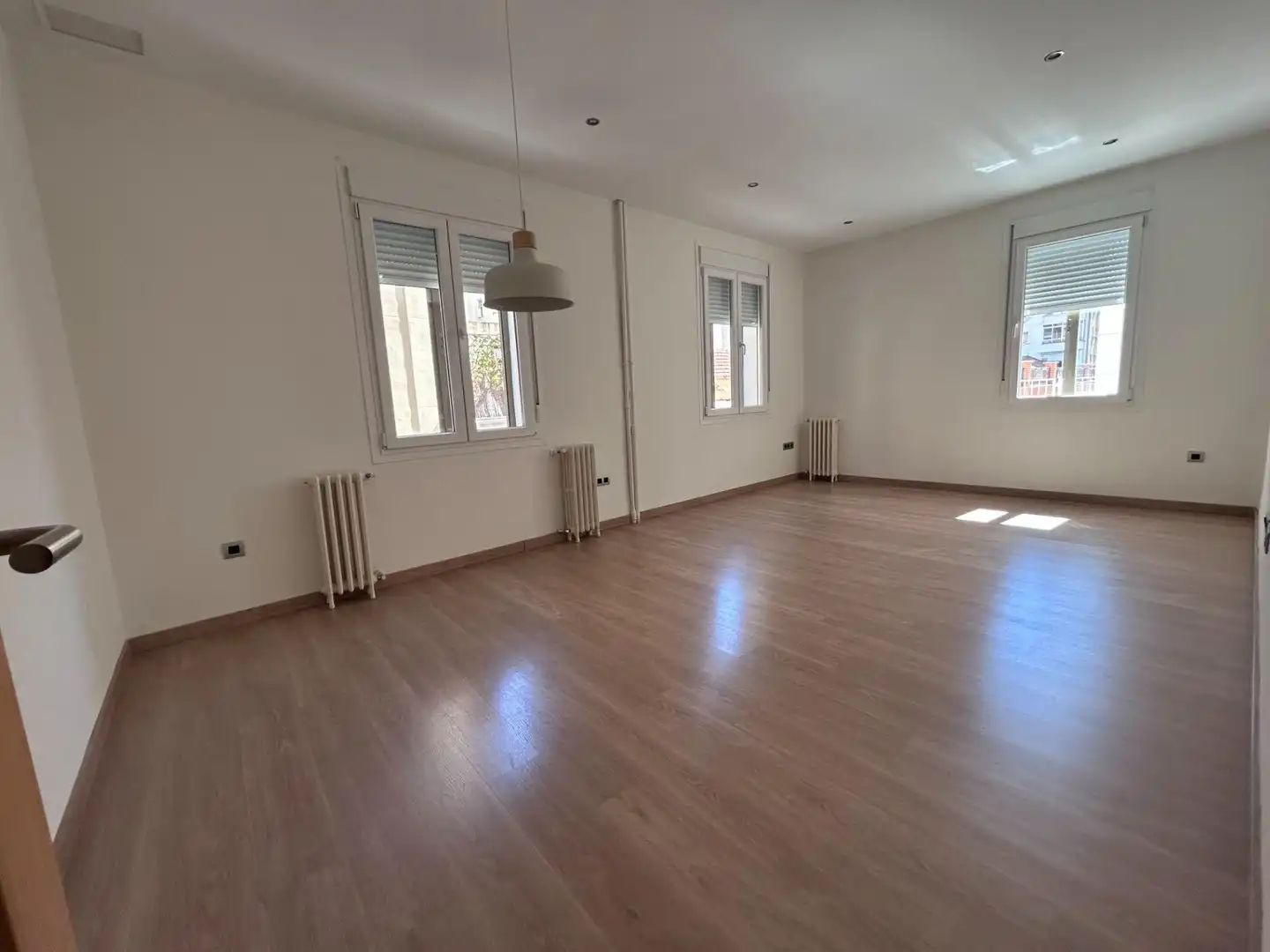 Living room of Flat for rent in Madrid  with Air Conditioner and Heating