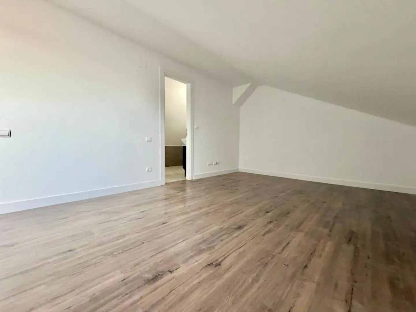 Habitación de Piso en venta en Villanueva de Gállego con Terraza, Trastero y Amueblado