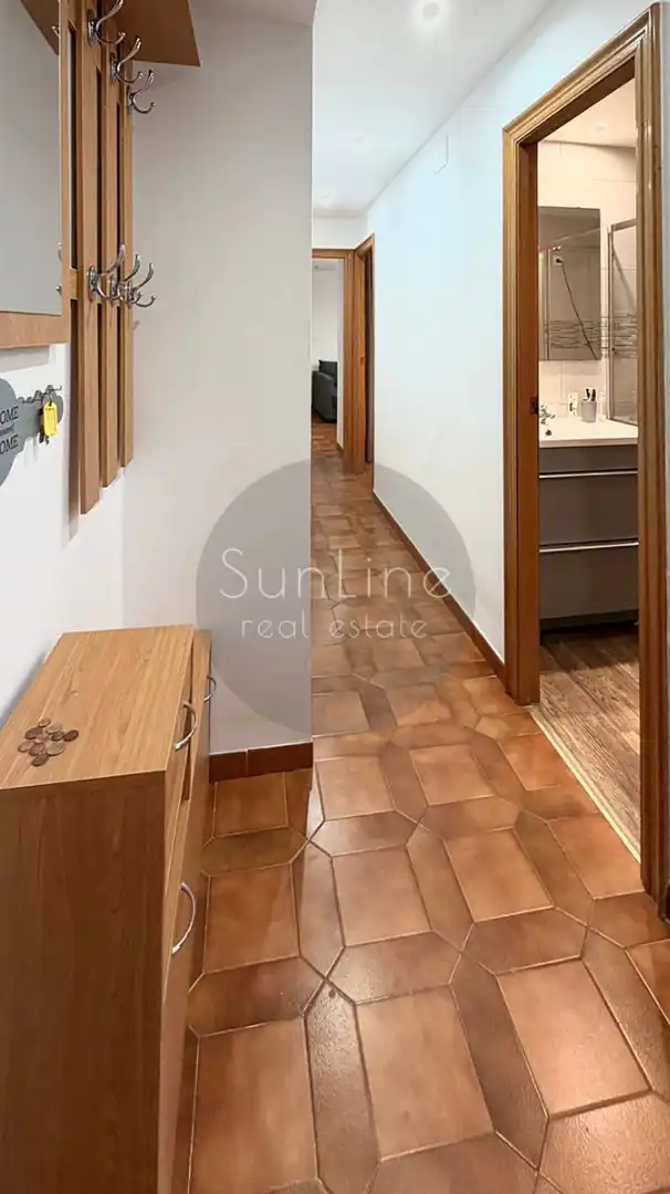 Flat for rent in Valencia  with Air Conditioner, Furnished and Balcony