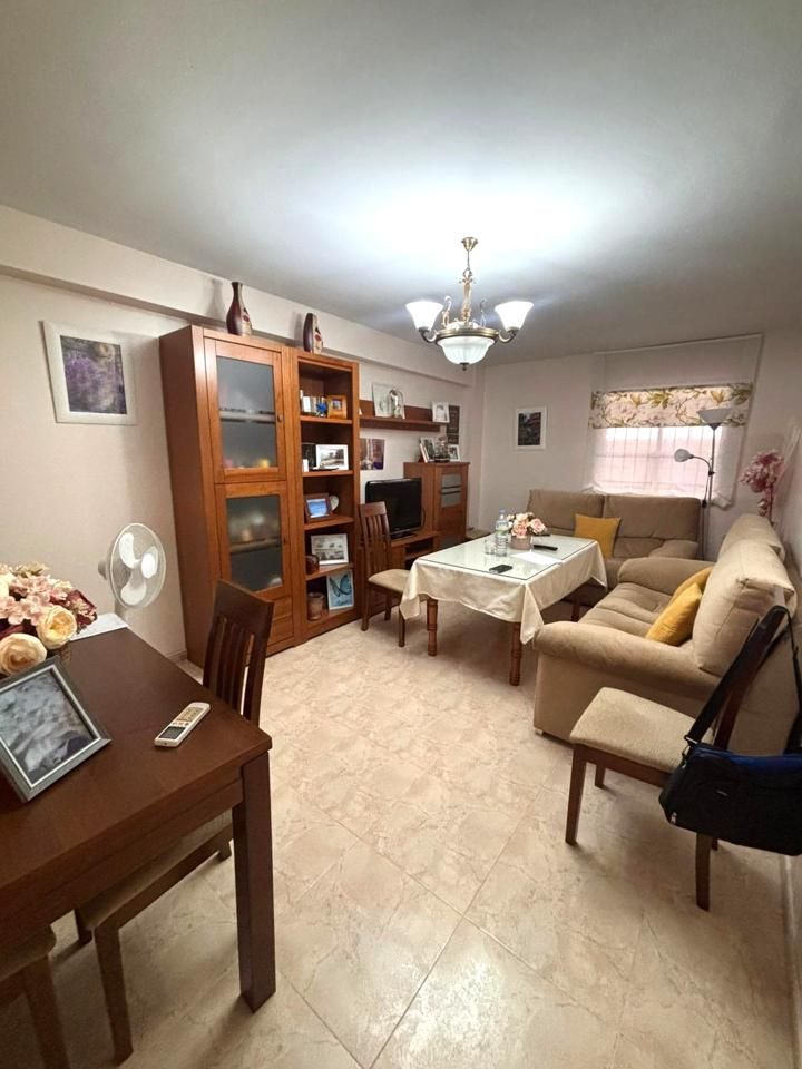 Sala d'estar de Casa o xalet en venda en Badajoz Capital amb Terrassa