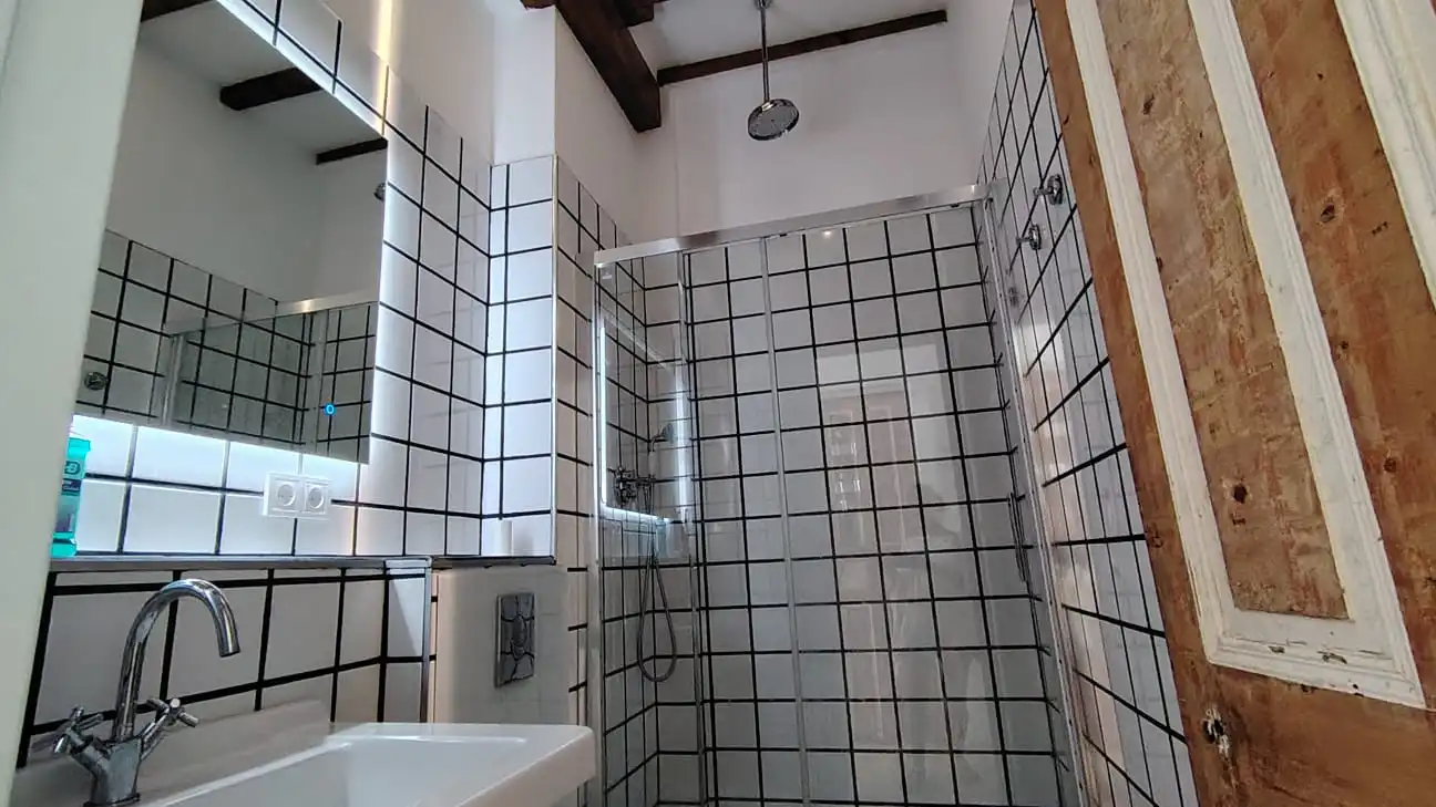 Bathroom of Flat for sale in Bilbao   with Air Conditioner, Heating and Furnished