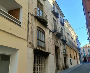 Vista exterior de Edifici en venda en Ontinyent