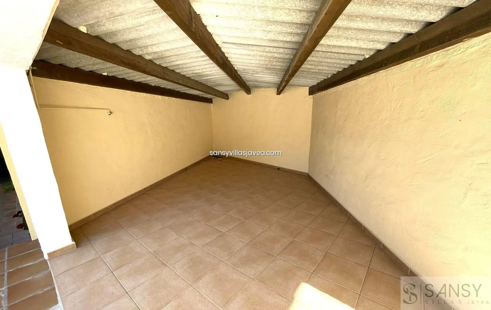 Houses for sale in Jávea / Xàbia  with Air Conditioner and Storage room