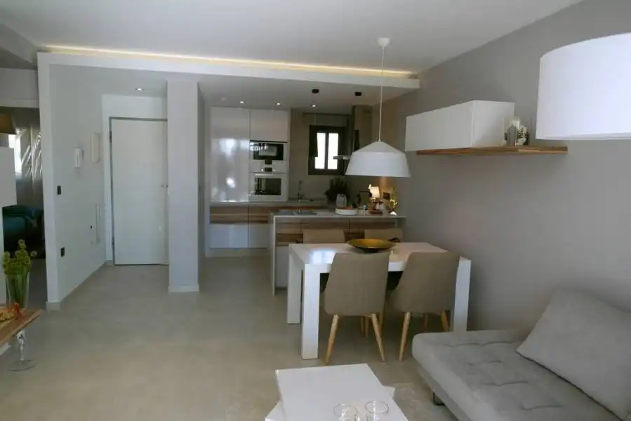 Bungalow con terraza en venta en El Raso, imagen 15