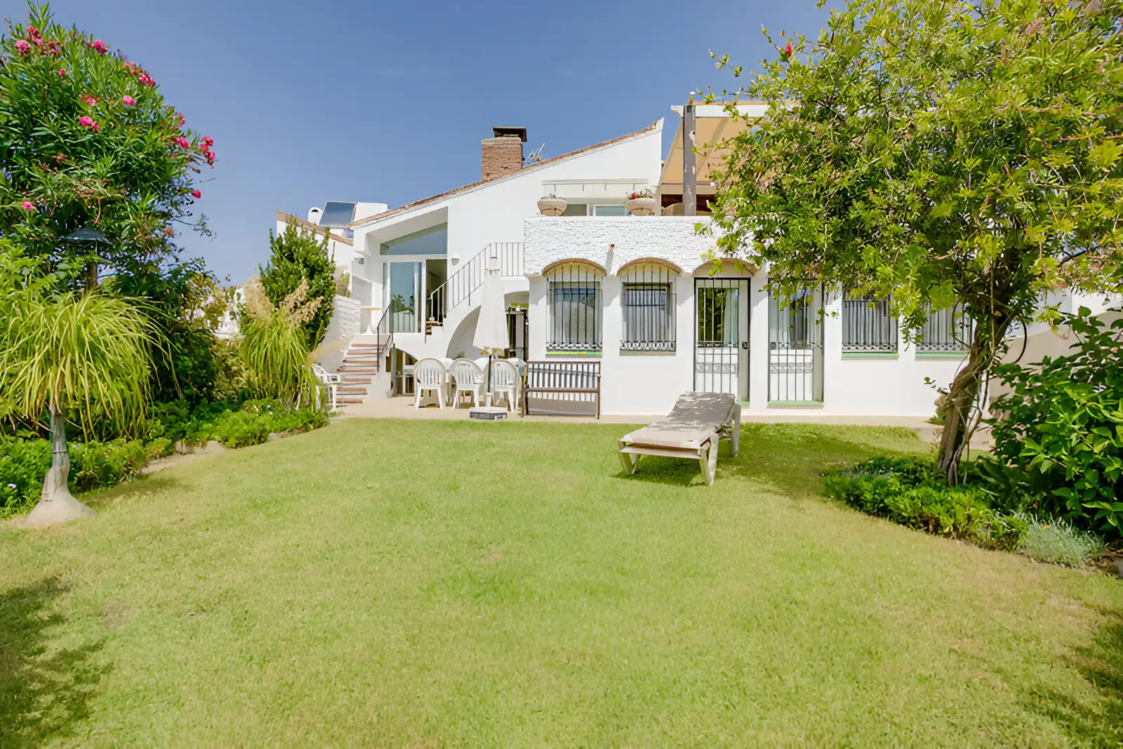 Haus mit Pool zum Verkauf in Estepona Pueblo