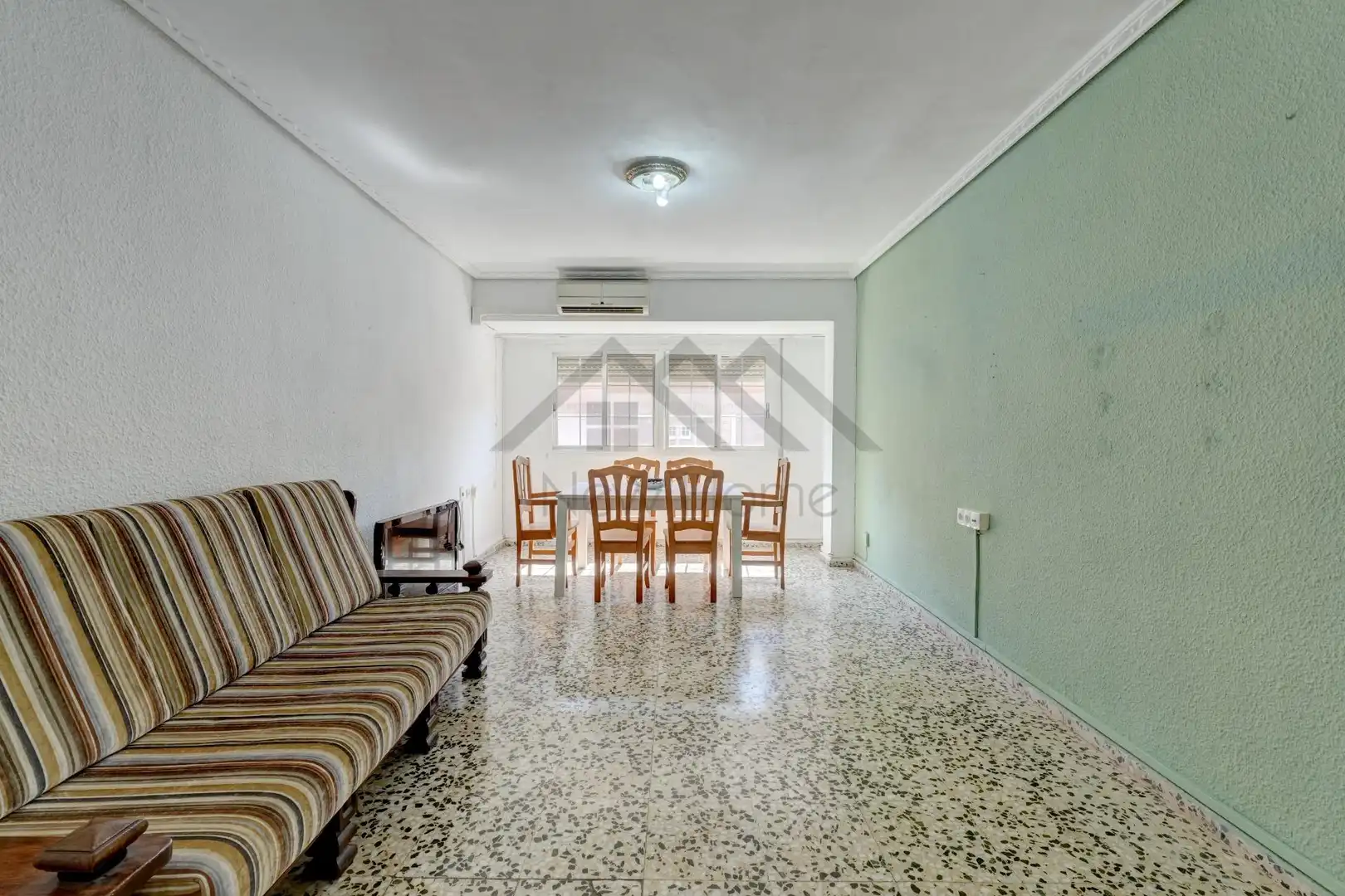 Sala d'estar de Pis en venda en La Pobla de Vallbona amb Aire condicionat, Calefacció i Balcó
