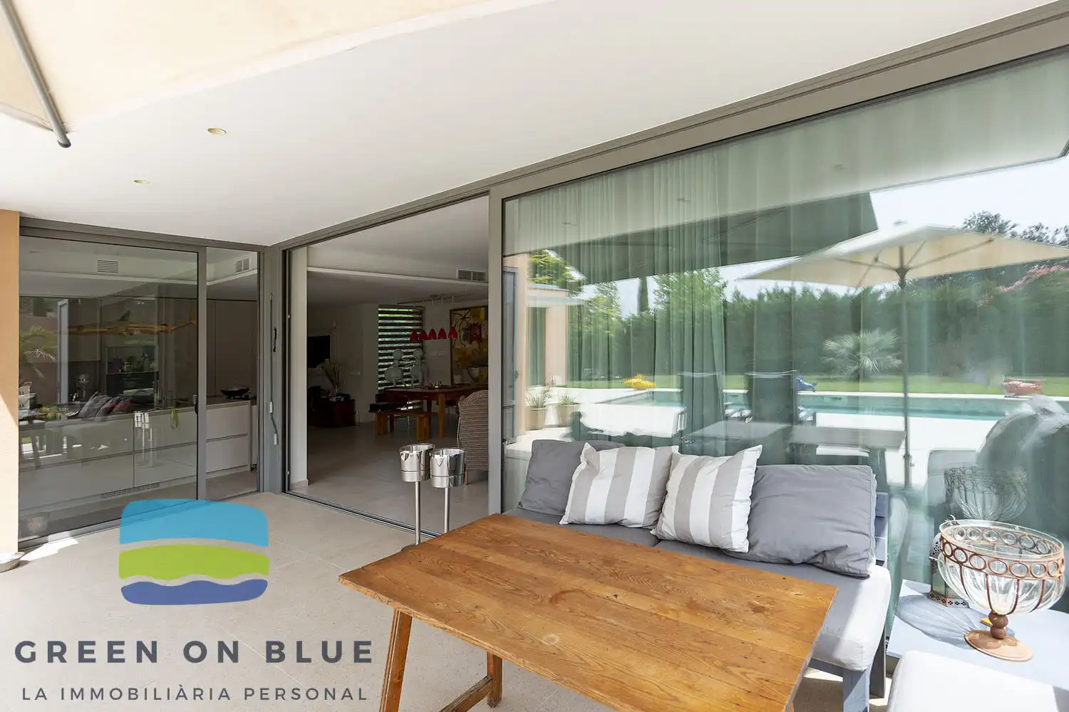 Terrace of Houses for sale in Peralada  with Air Conditioner, Oven and Washing machine