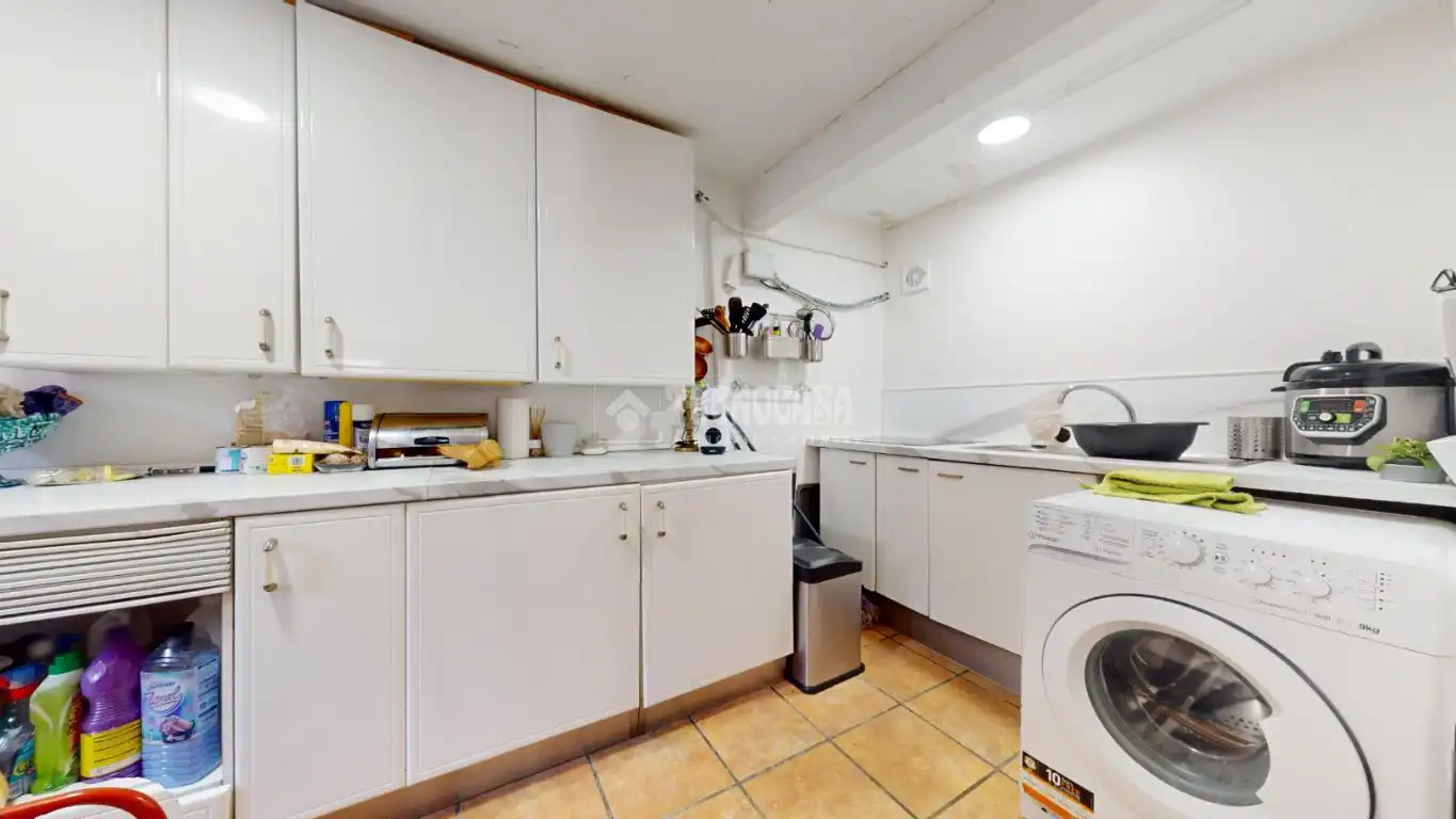 Cuina de Casa o xalet en venda en El Casar amb Piscina