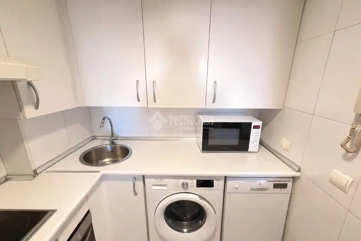 Cocina de Piso en venta en Madrid con Amueblado y Piscina comunitaria