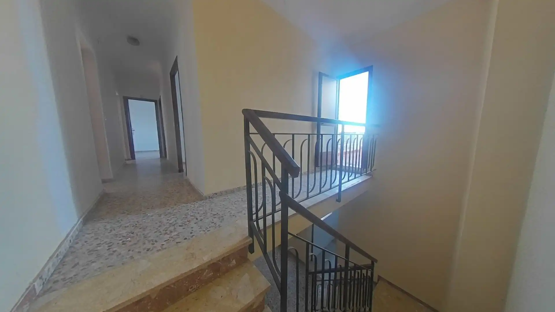 Maisonette zum Verkauf in La Rambla mit Terrasse und Abstellraum