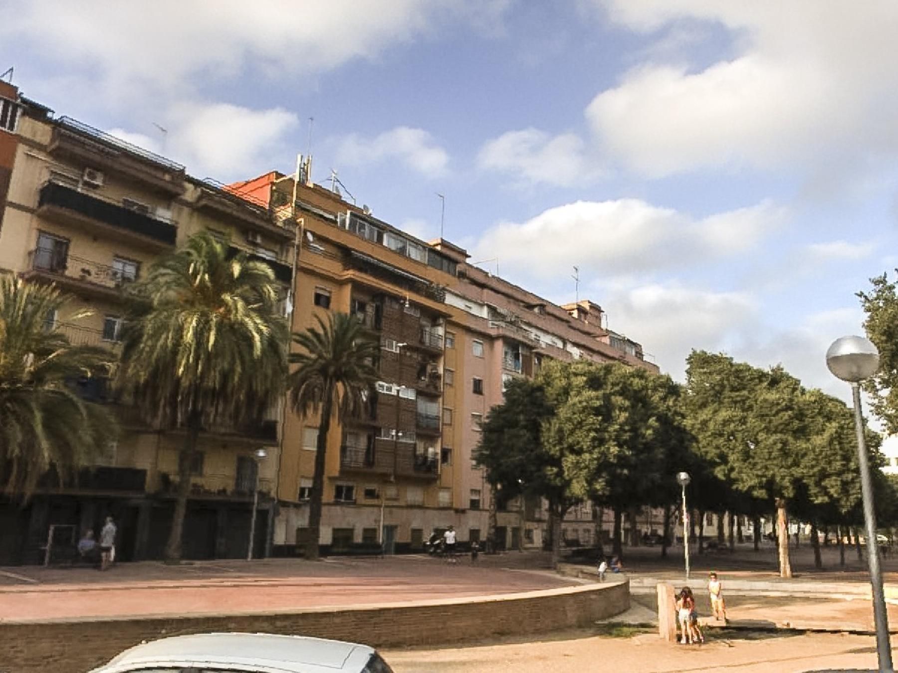 Vista exterior de Piso en venta en  Barcelona Capital