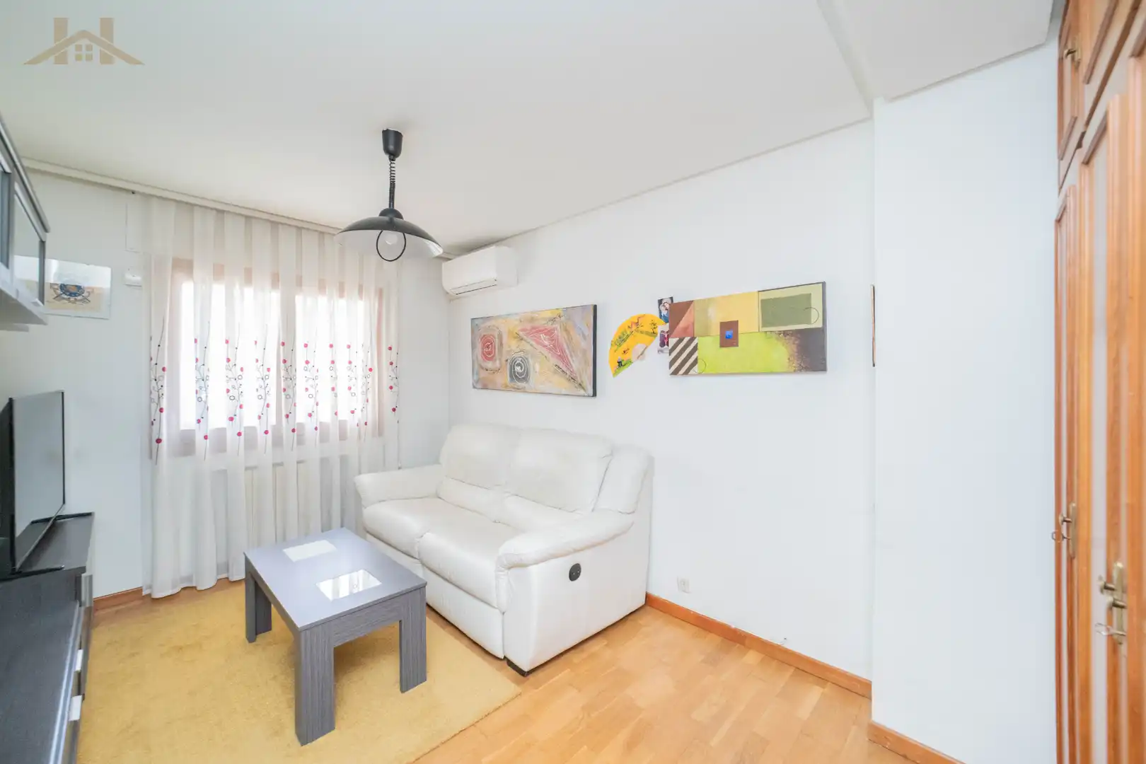 Sala de estar de Casa o chalet en venta en Villaviciosa de Odón con Aire acondicionado, Calefacción y Jardín privado