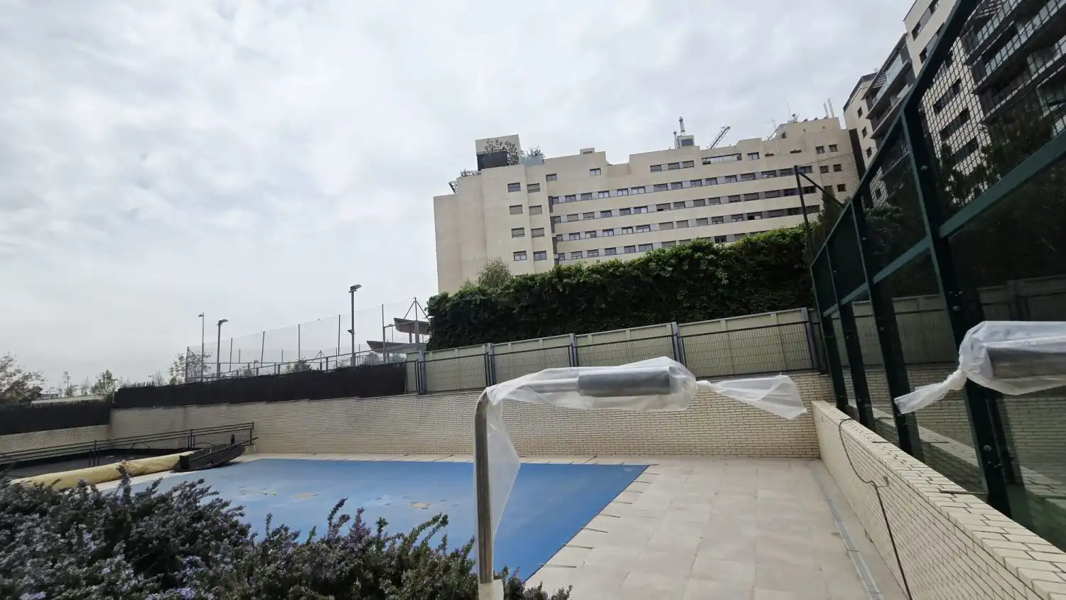 Piscina de Àtic de lloguer en Madrid amb Aire condicionat, Calefacció i Terrassa