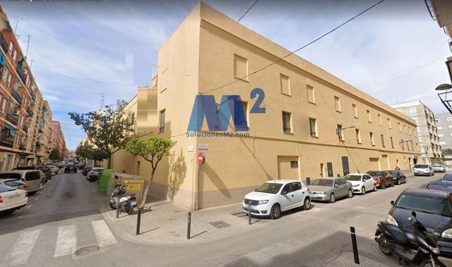 Local comercial en Alquiler en Avenida de la Paz