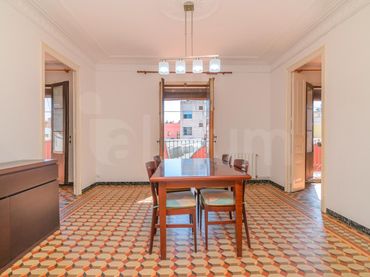 Piso con balcón en venta en Passatge Pau