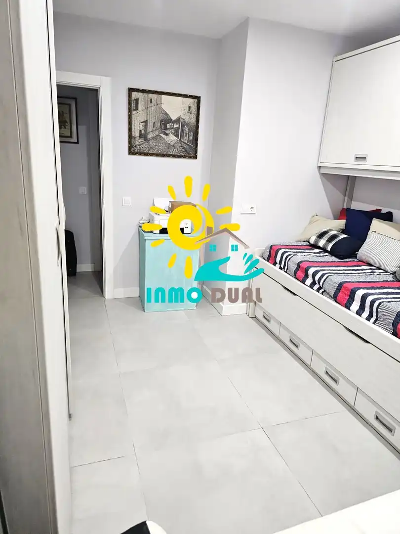 Bedroom of Apartments for sale in Badajoz  with Air Conditioner and Storage room