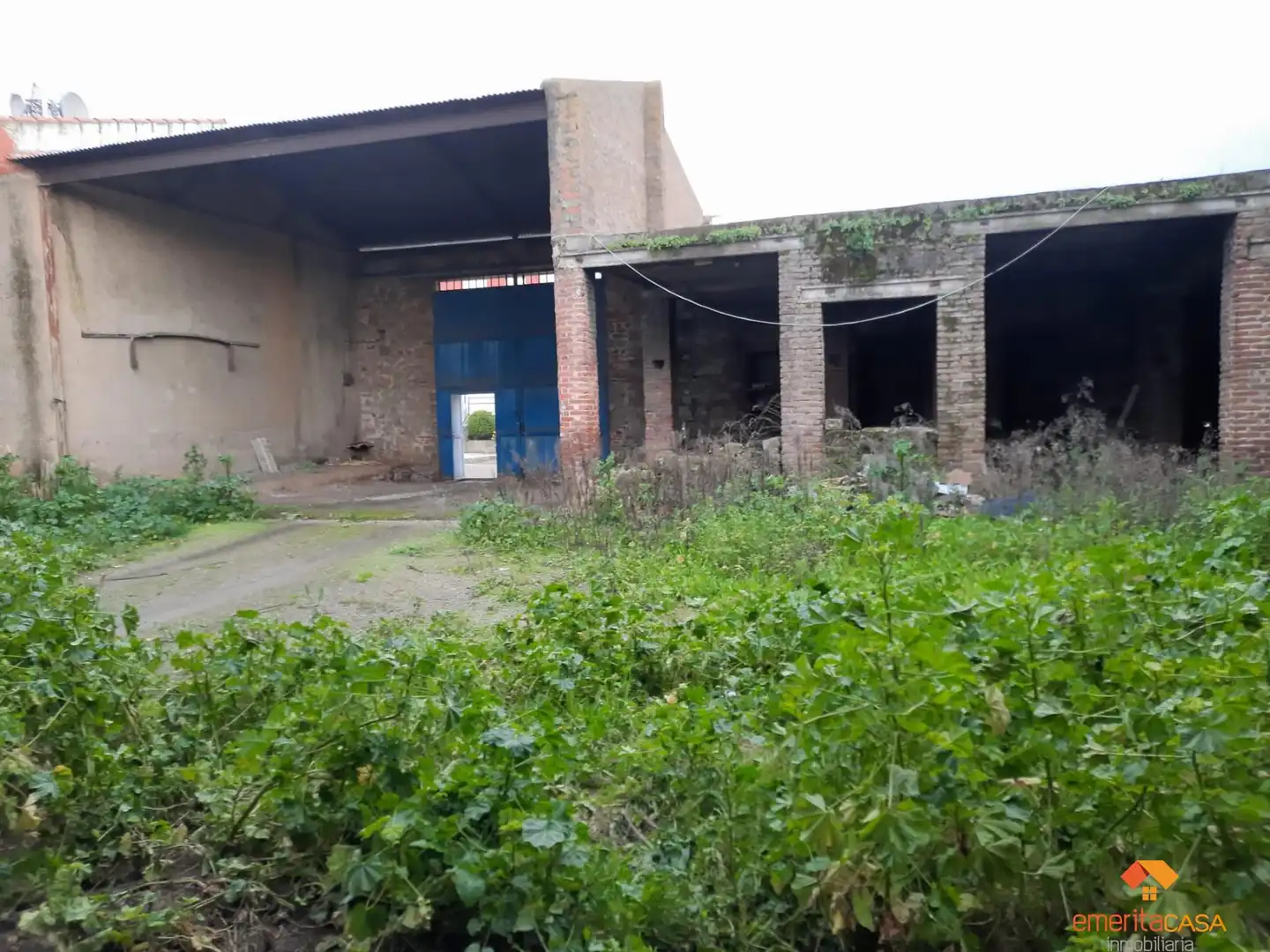 Nau industrial en venda a Castuera