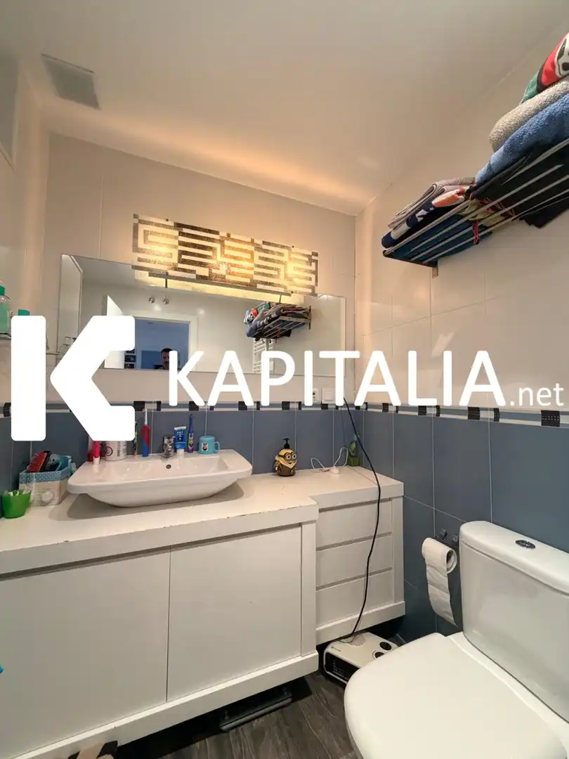 Bathroom of Flat for sale in Alcoy / Alcoi  with Air Conditioner, Heating and Terrace