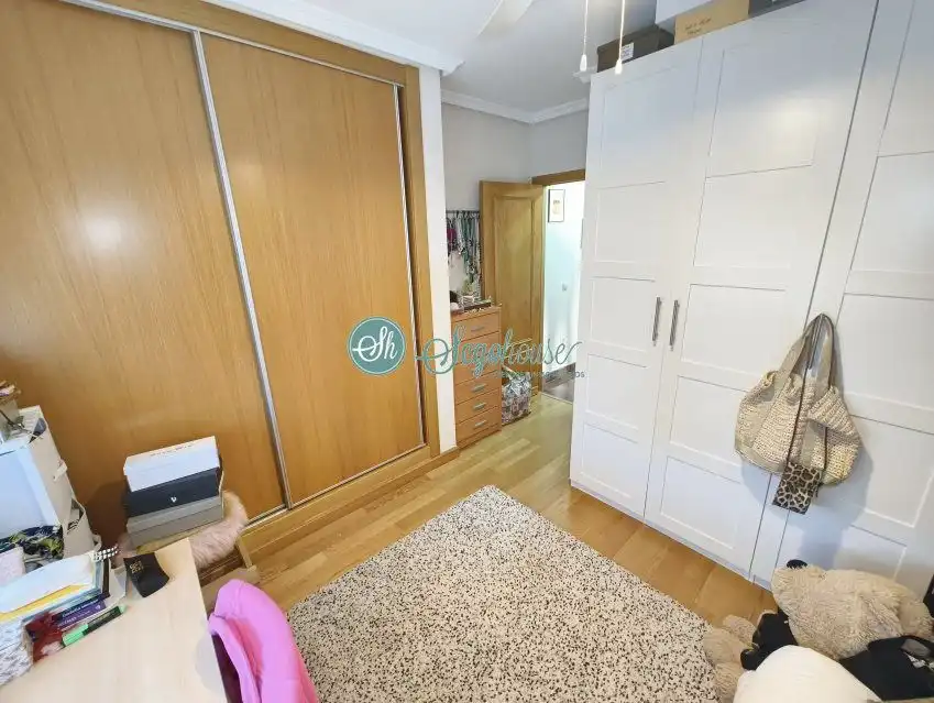 Habitación de Casa o chalet en venta en Segovia con Calefacción y Trastero