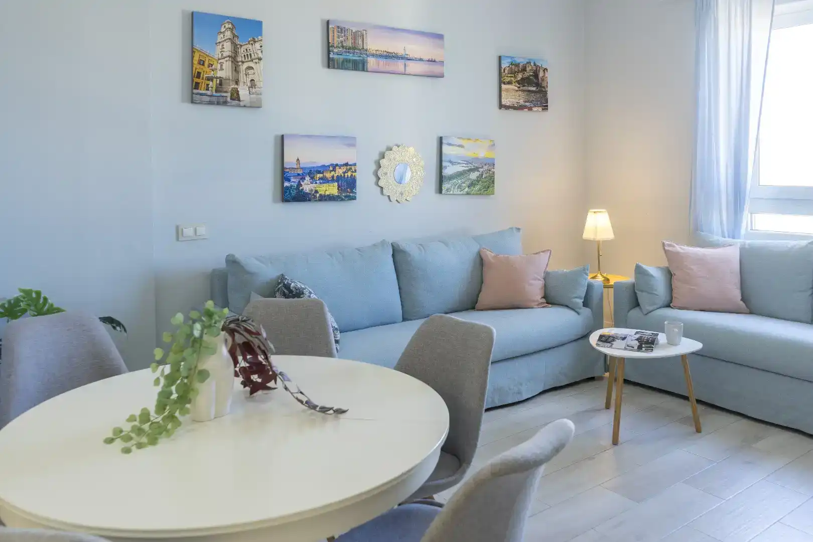 Wohnzimmer von Dachboden zur Miete in Málaga mit Klimaanlage, Abstellraum und Möbliert