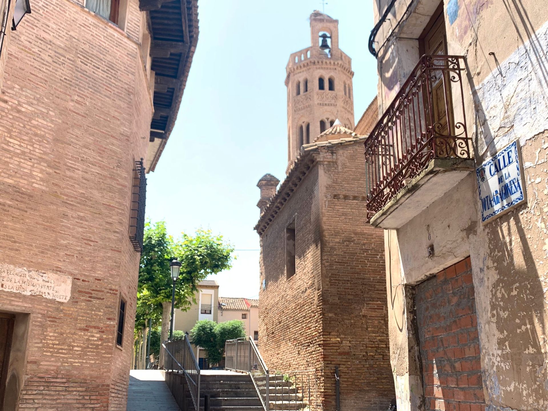 Casa adosada en venda a Calle Jota Aragonesa, Alagón