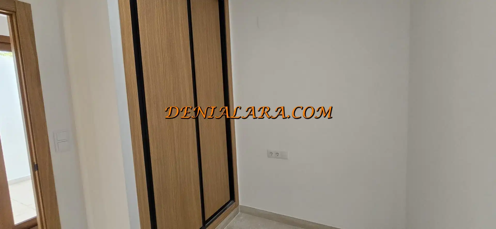 Dormitori de Planta baixa de lloguer en Dénia amb Terrassa
