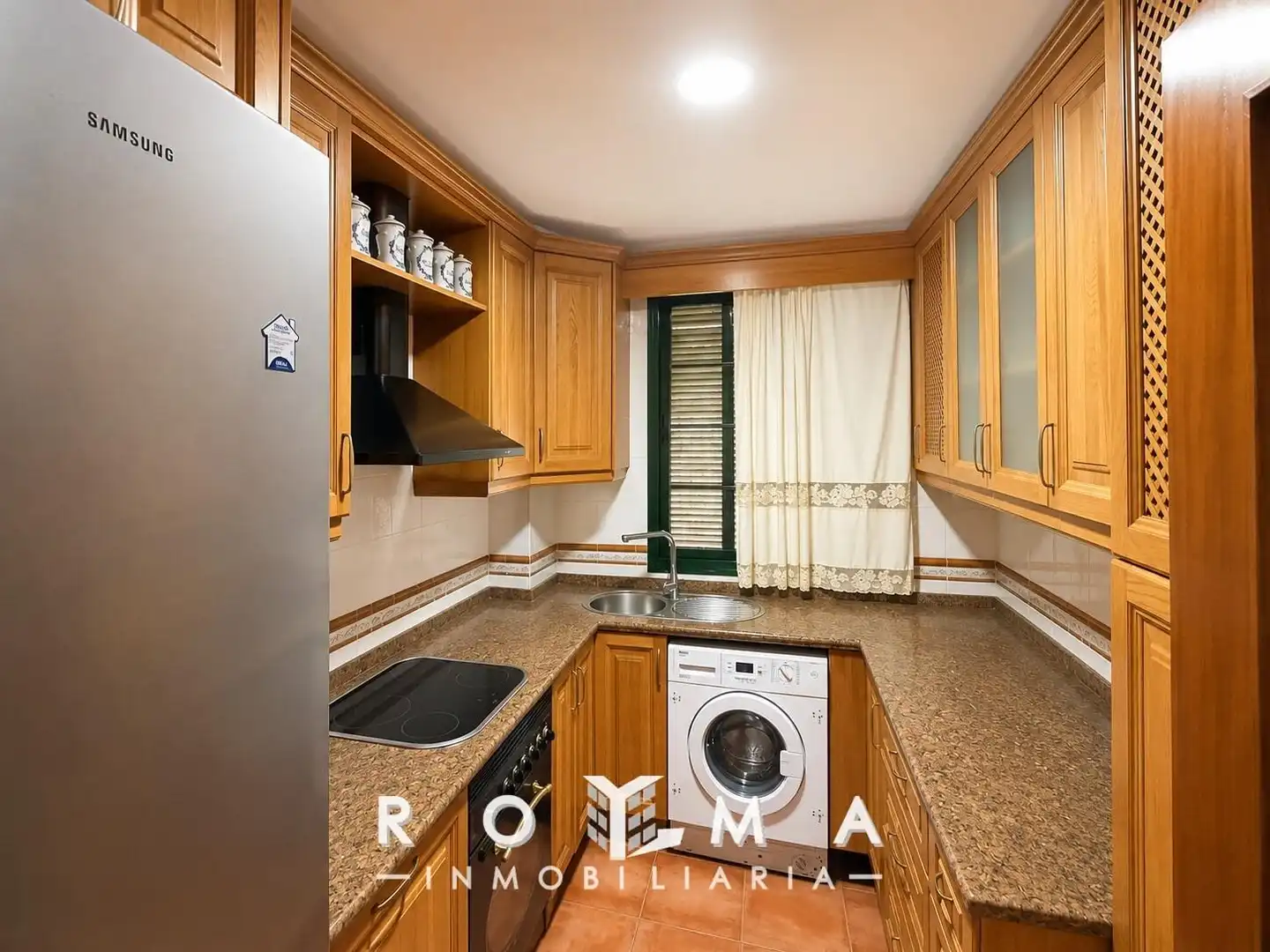 Cocina de Apartamento en venta en Dos Hermanas con Aire acondicionado, Calefacción y Terraza