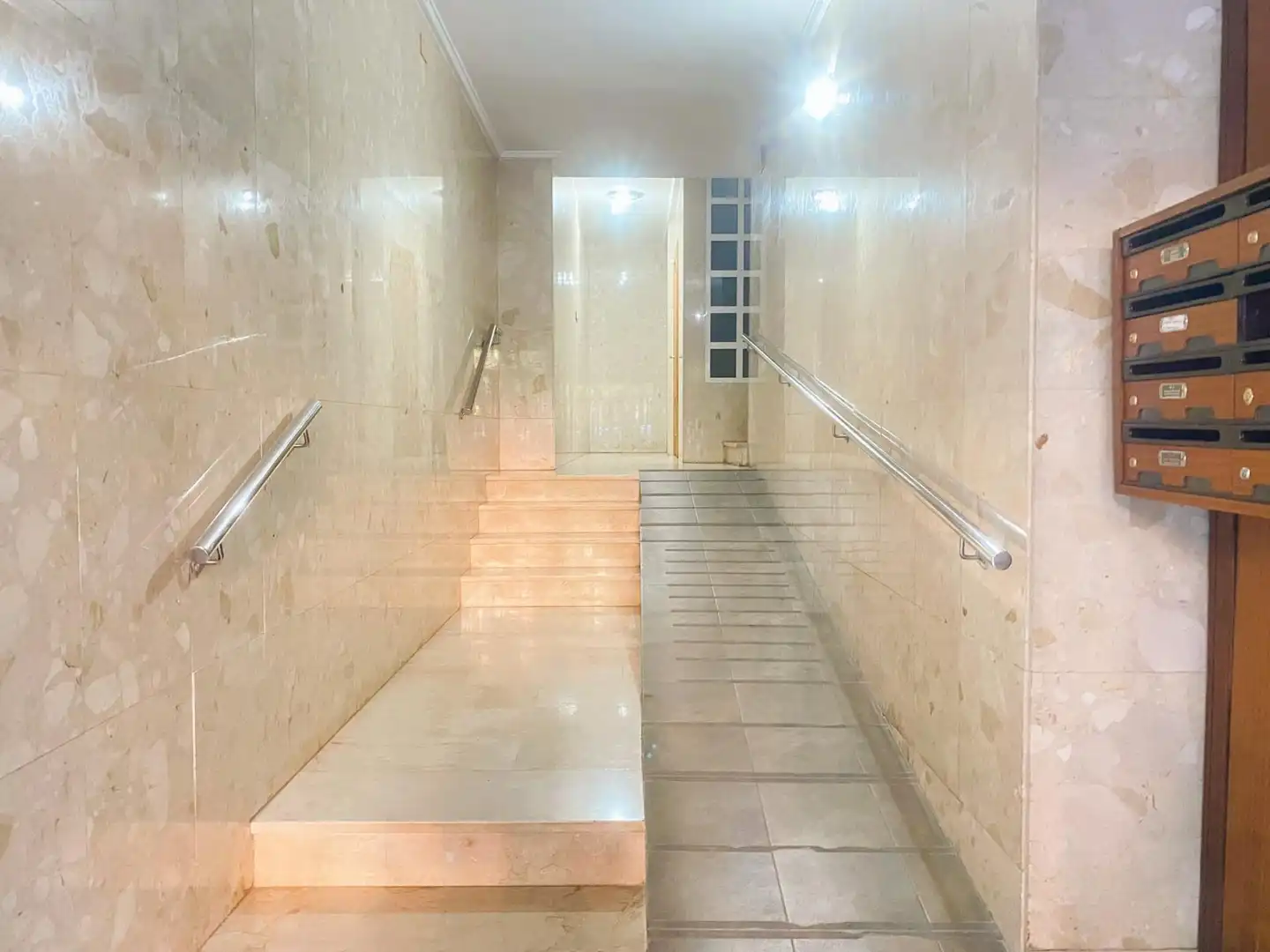 Piso en venta en Valencia con Trastero y Balcón