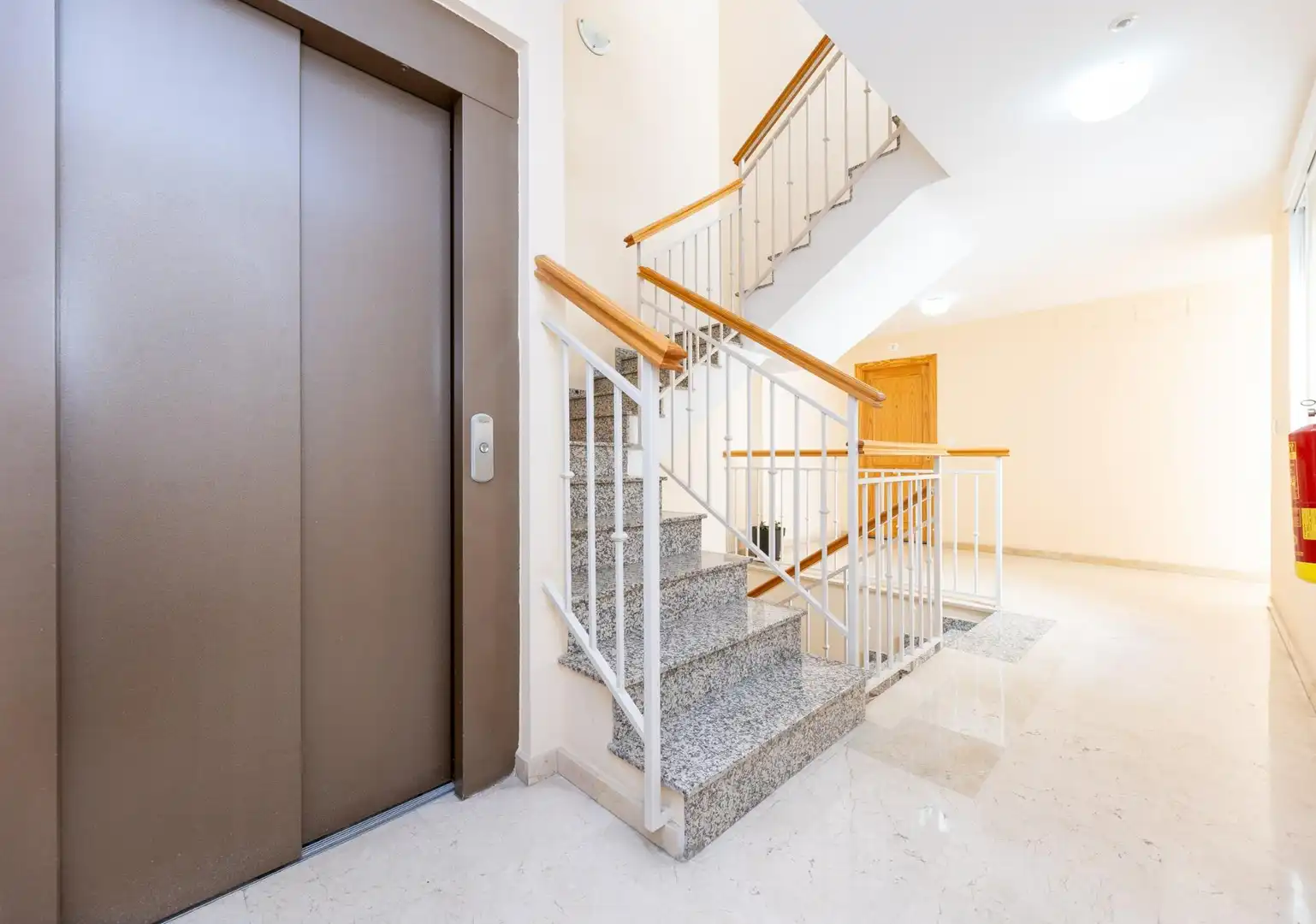 Apartamento en venta en Armilla con Terraza y Amueblado