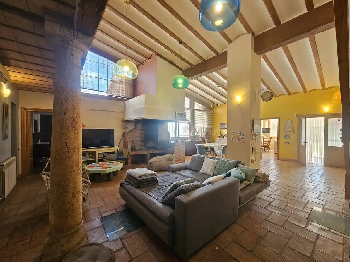 Casa rústica con piscina en venta en Montbrió del Camp, imagen 10