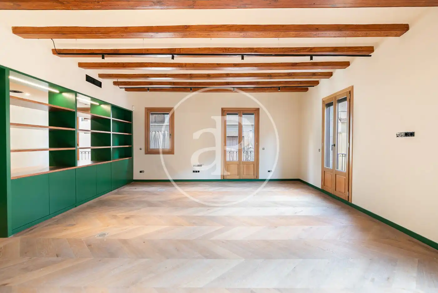 Wohnzimmer von Dachboden zum Verkauf in Barcelona mit Klimaanlage, Heizung und Terrasse