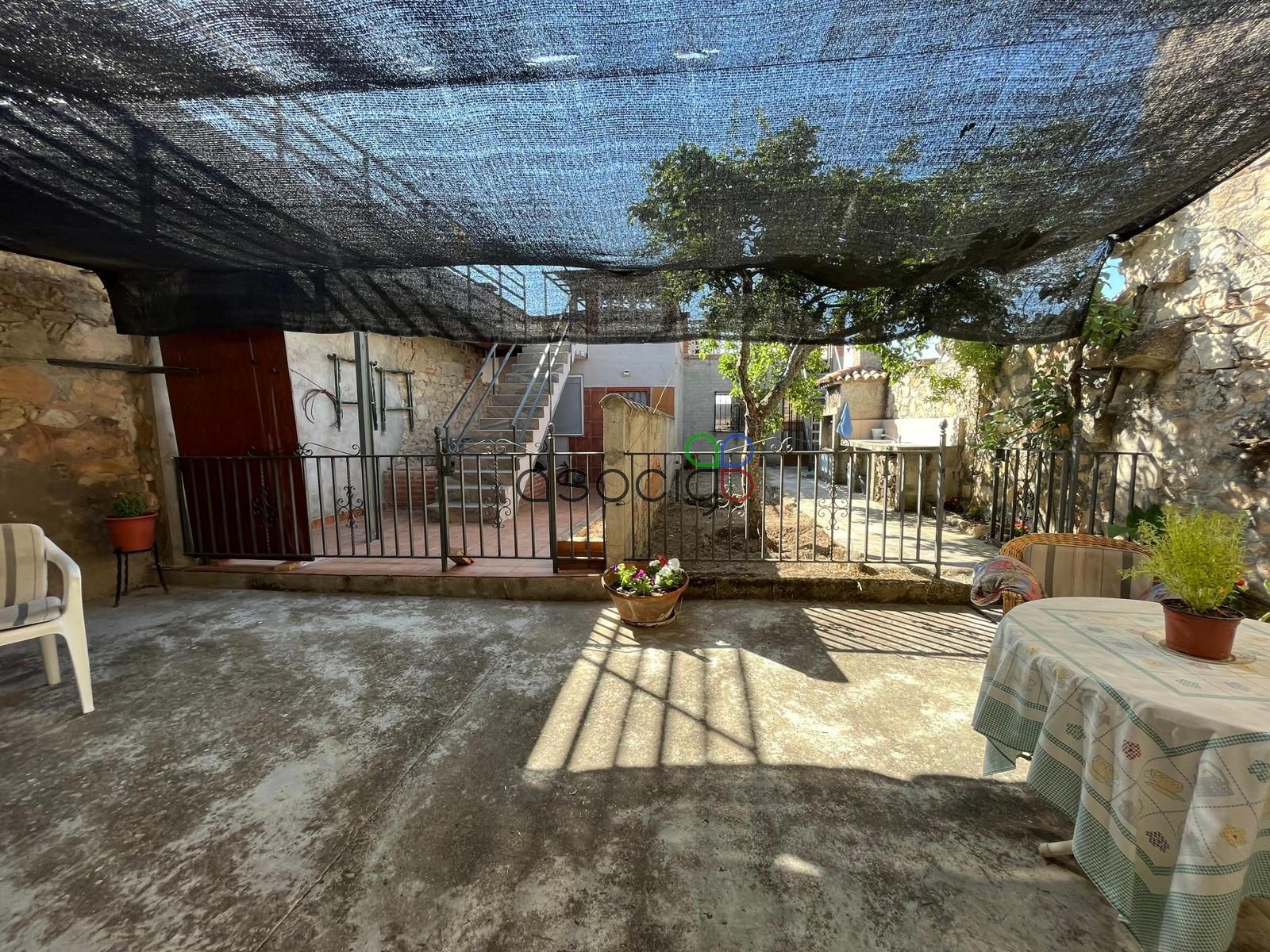 Vista exterior de Casa adosada en venda en Cogolludo amb Calefacció, Jardí privat i Terrassa