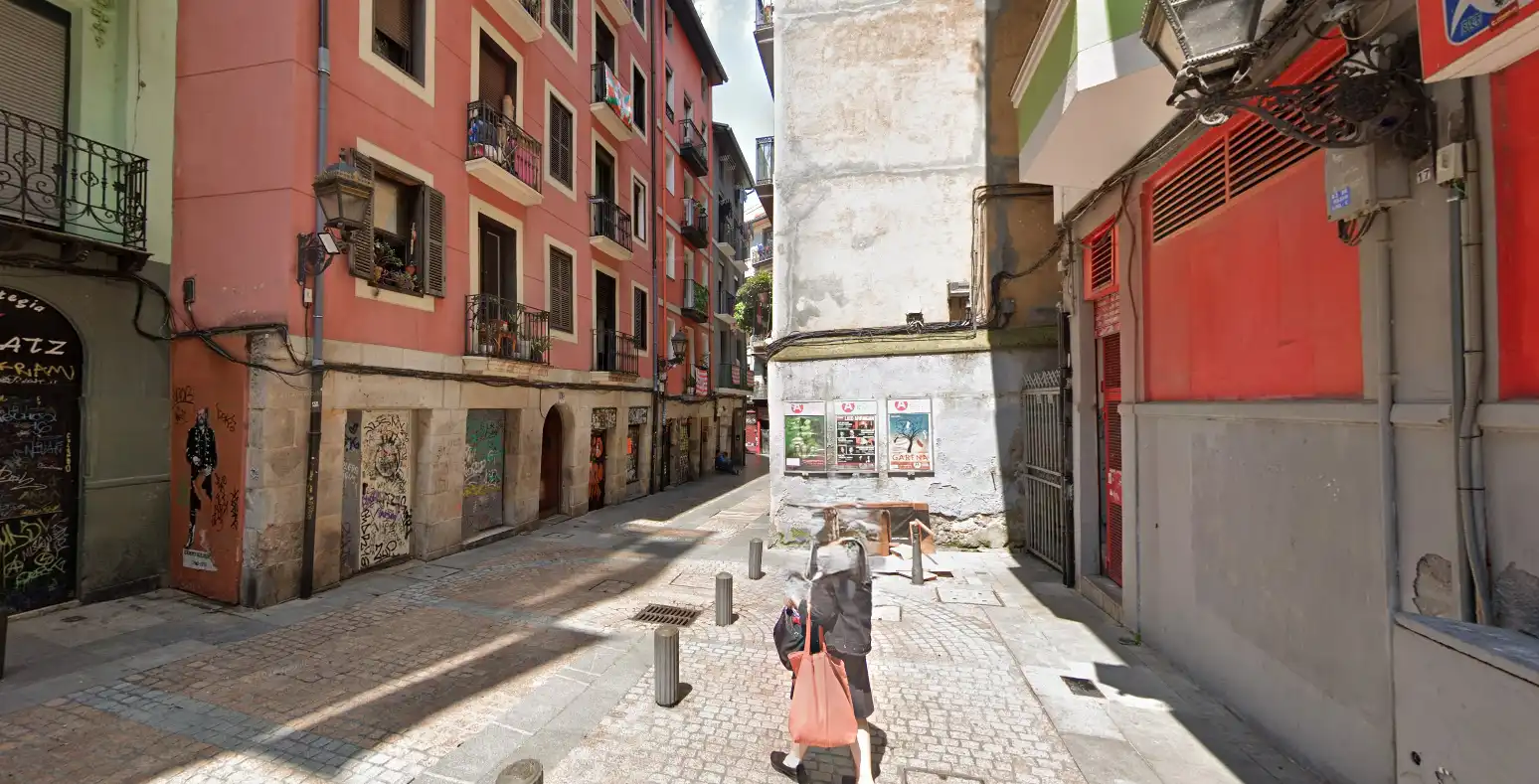 Außenansicht von Wohnung zum Verkauf in Bilbao 