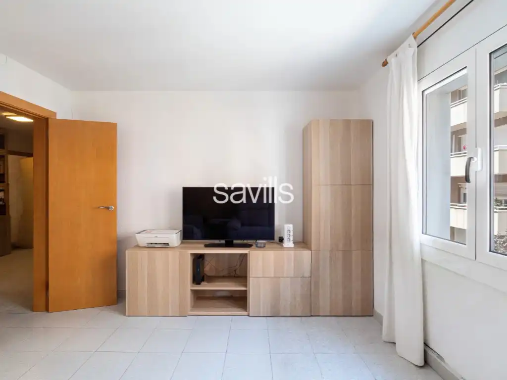 Sala d'estar de Apartament en venda en L'Hospitalet de Llobregat amb Aire condicionat