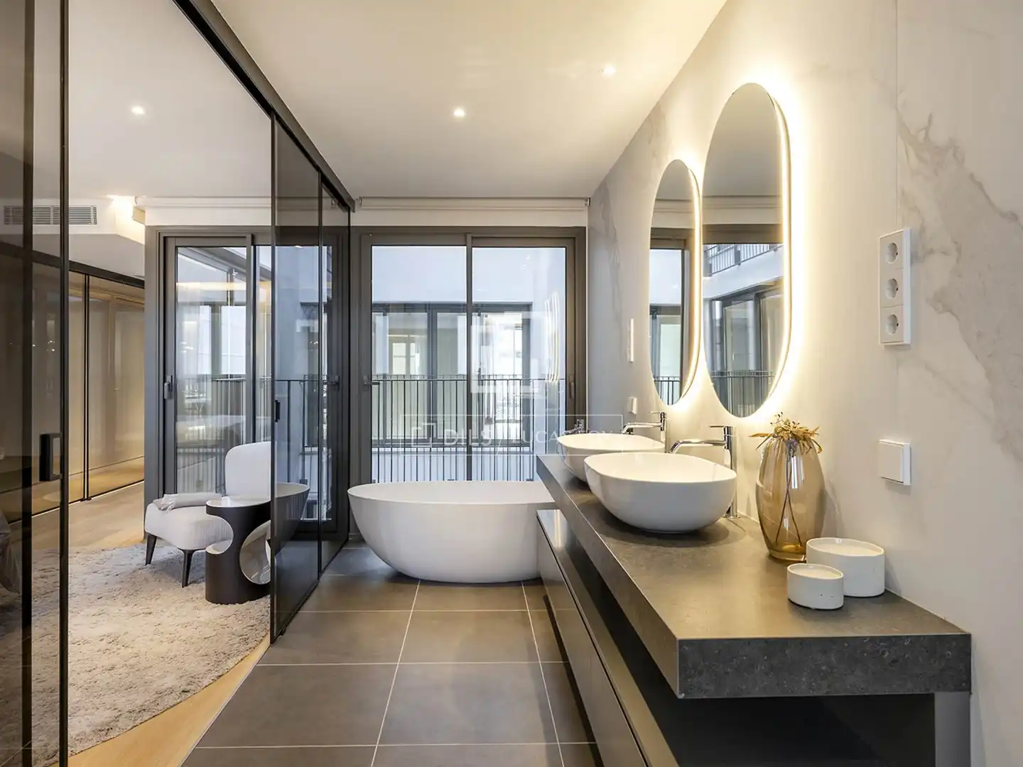 Badezimmer von Wohnung zum Verkauf in Barcelona mit Klimaanlage, Terrasse und Schwimmbad